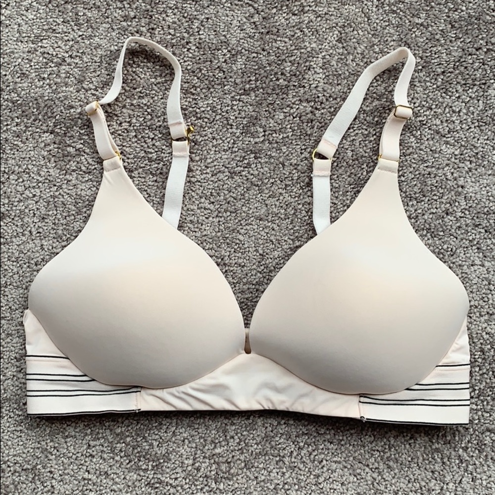 Lively Deep V No WireBra in Soft Pink Sz 36C